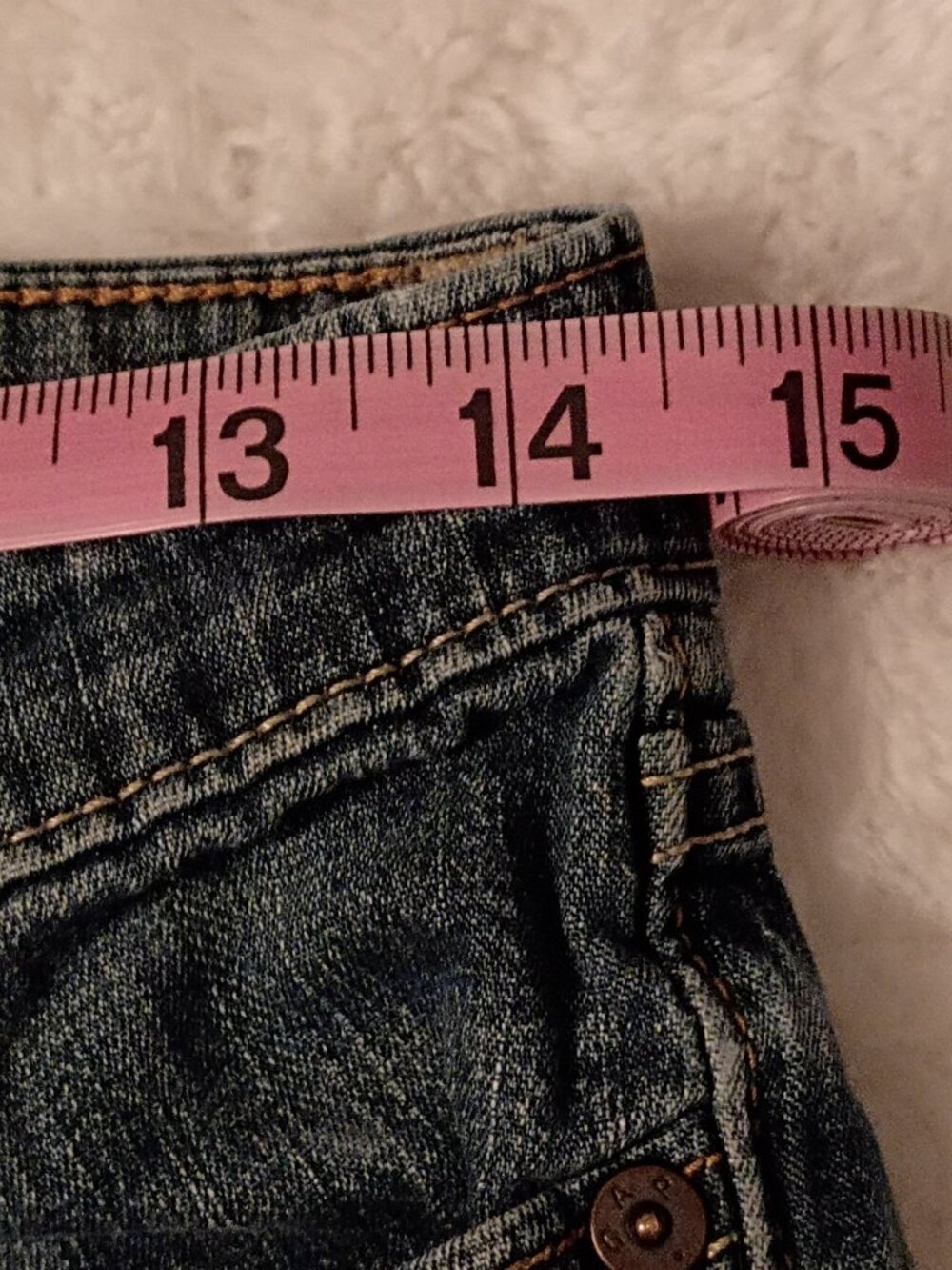 GAP Low Rise Capris - Picture 4 of 10
